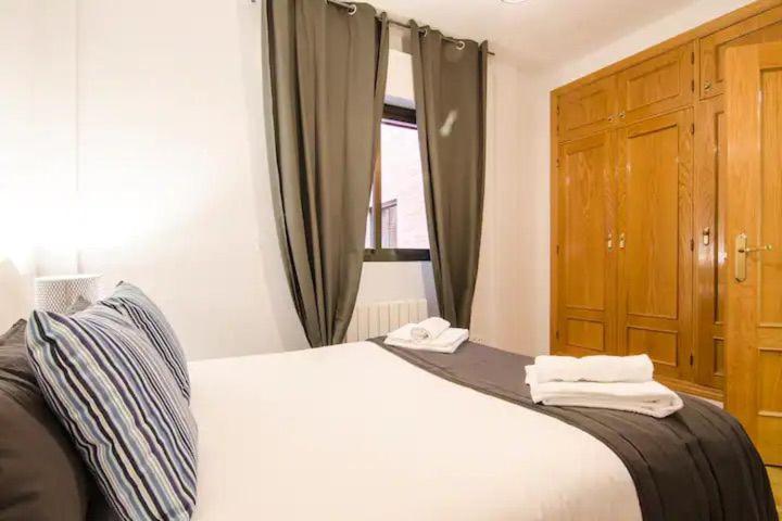 Bright & Spacious- City Center- 2Rooms-2Bathrooms Madrid Luaran gambar